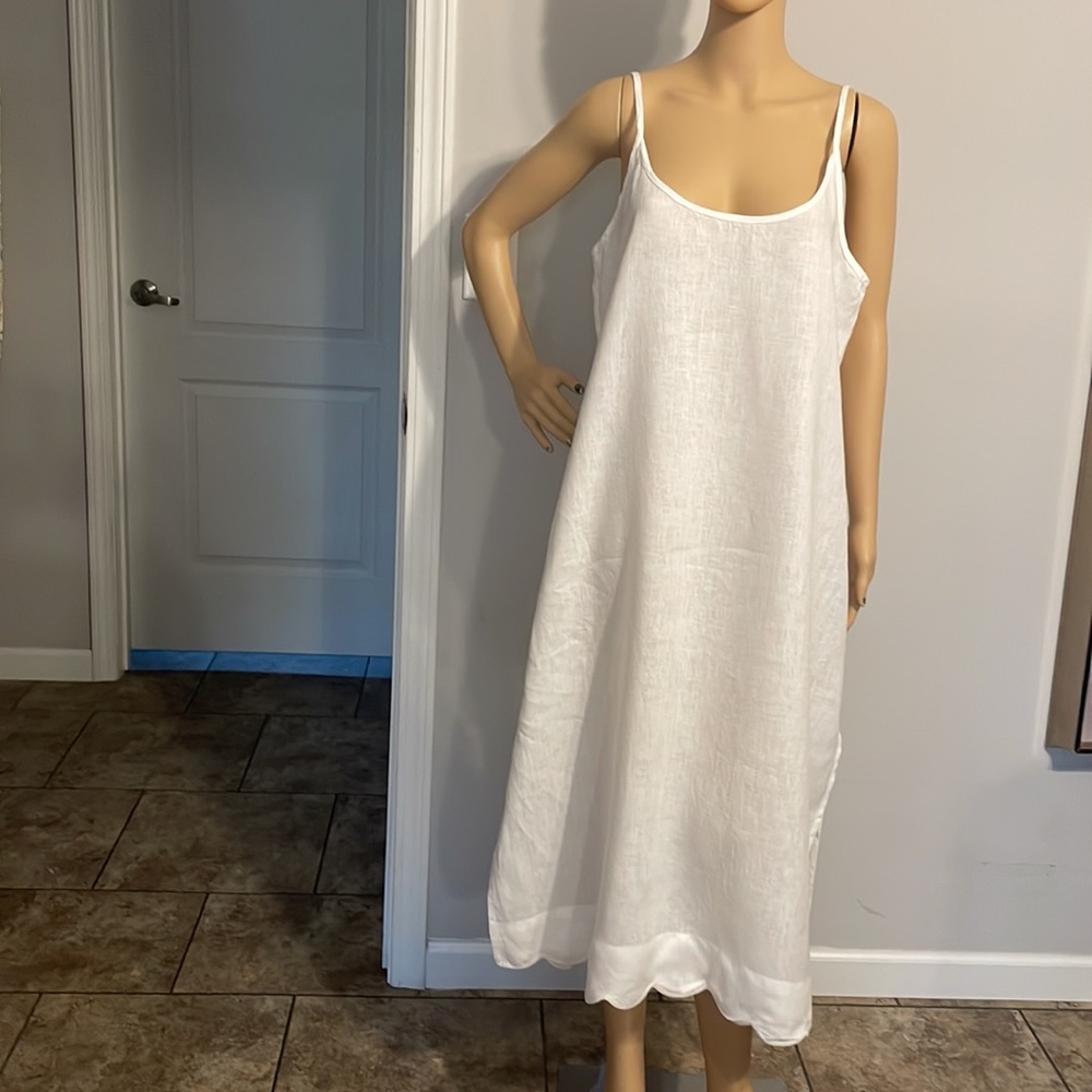 Heidi Carey White Slip Night with scalloping XL The White Collection LIKE NEW